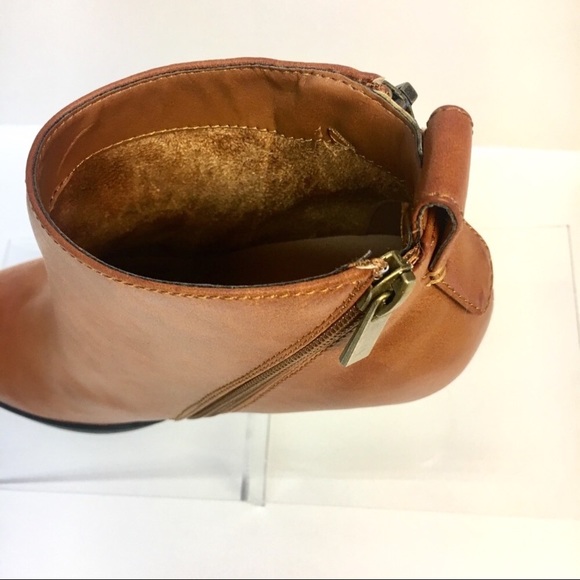 NWT Zipper Detail Ankle Boot with Mid Heel - Picture 4 of 7